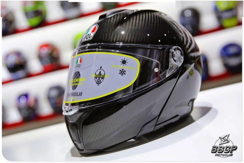 最轻揭面盔Sportmodular多配色到店，继承Pista GP优质血统